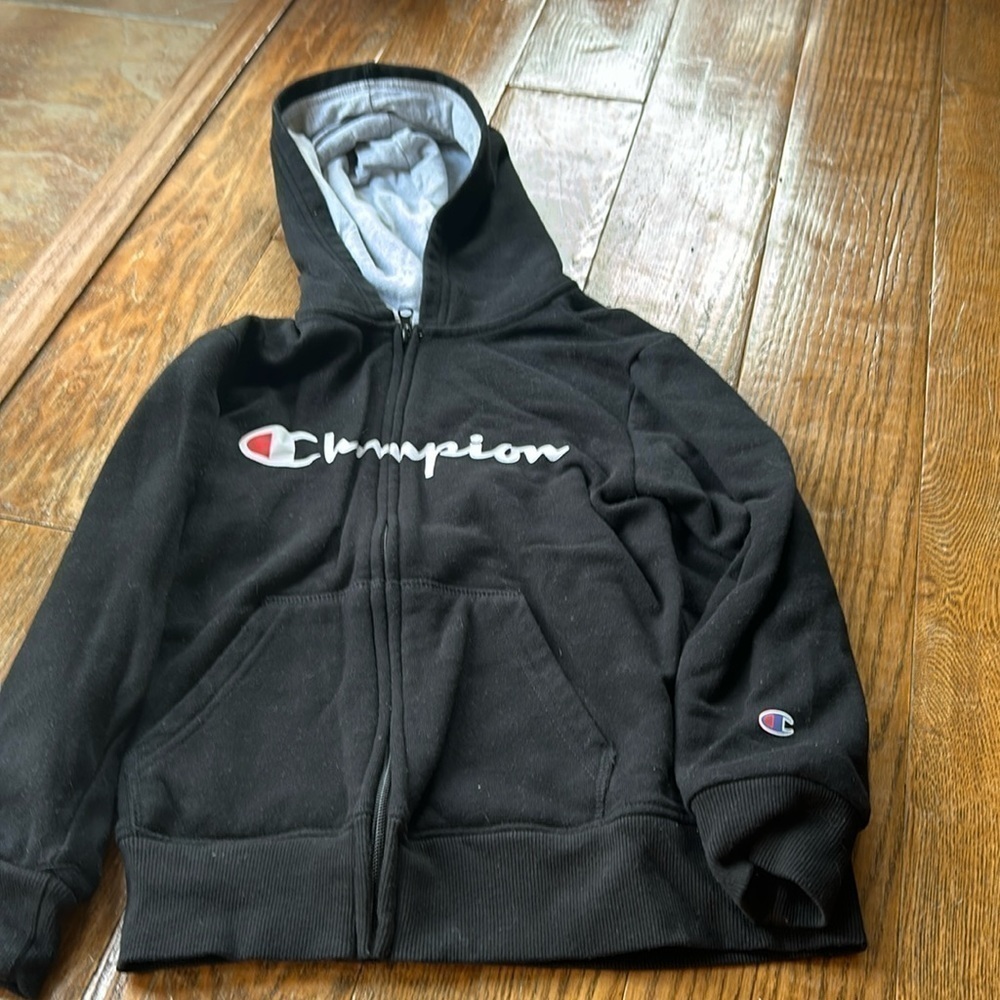 EUC Boys Champion Black Zip Up Jacket Size 7/8 - Picture 1 of 6